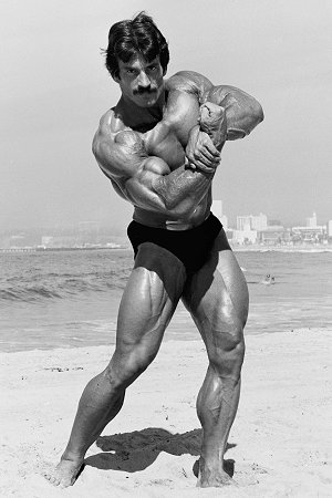 Mike Mentzer IFBB Profesional Bodybuilder